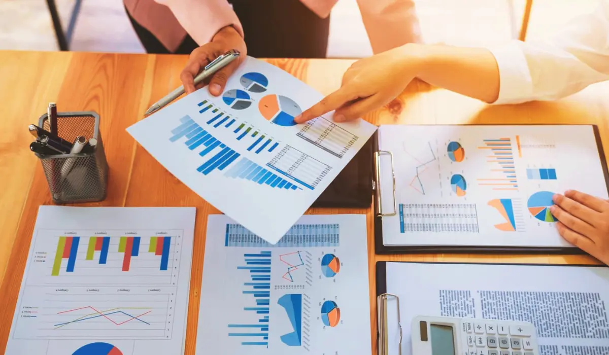 Diversification strategy helping investors balance risk and grow their portfolio over time